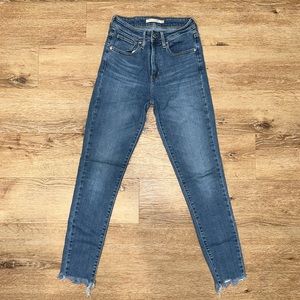 Levi’s 721 Size W24 Skinny Jean